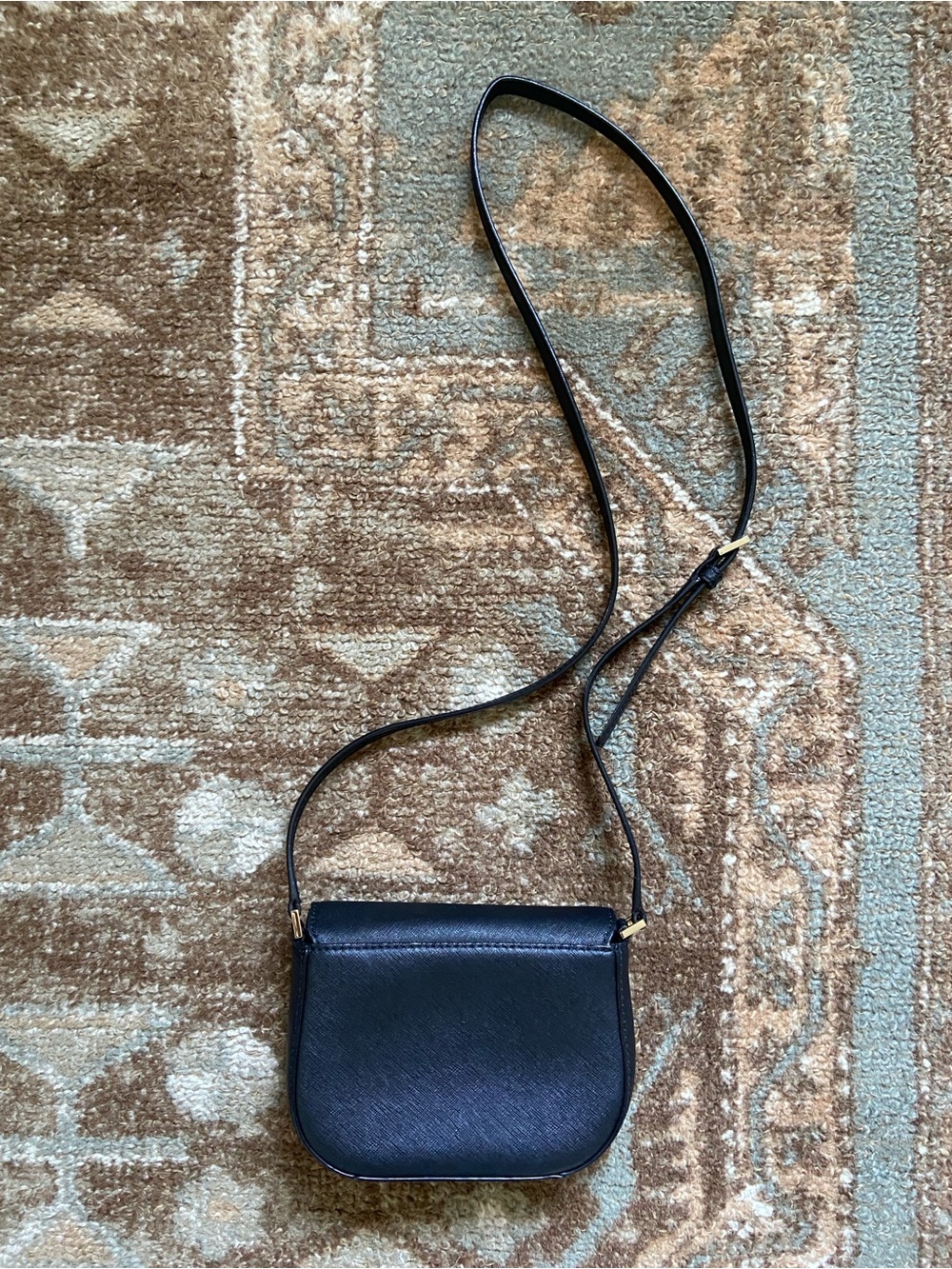 kate spade black crossbody with gold logo plaque - Picture 5 of 5